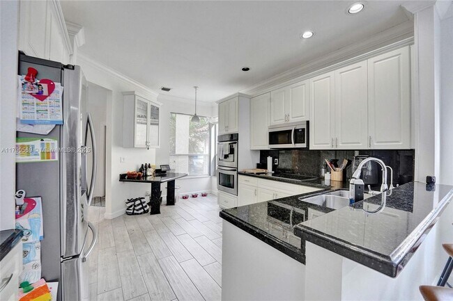 Building Photo - 2508 Cardaman Ave