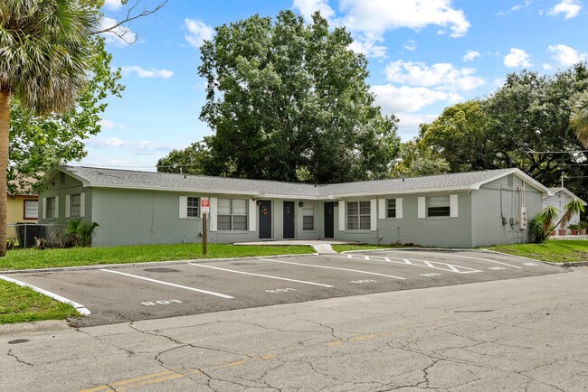 Building Photo - Newly remodeled 2 bedroom, 1 bath in Kissimmee