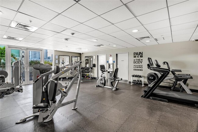 Building Photo - 2275 Biscayne Blvd Blvd