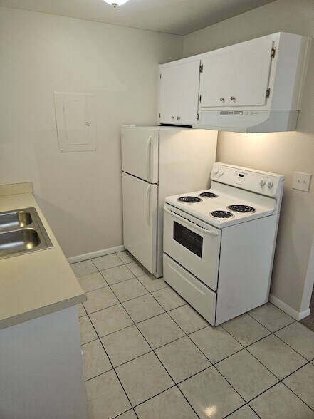 Building Photo - 2601 Hillsboro Pike