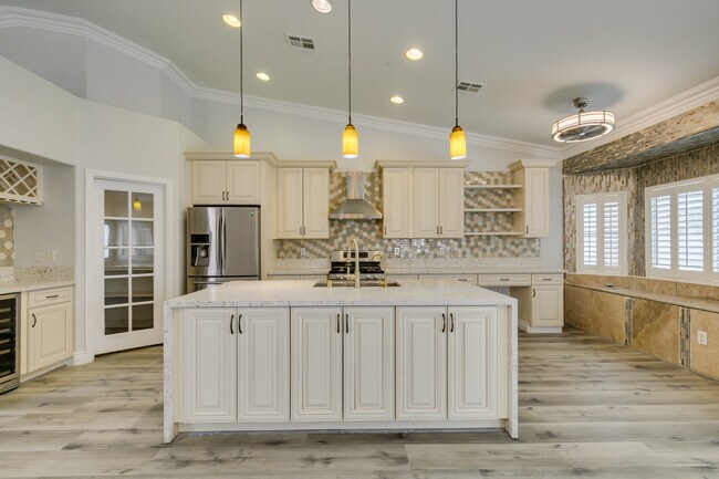 Building Photo - 4105 Demoline Cir