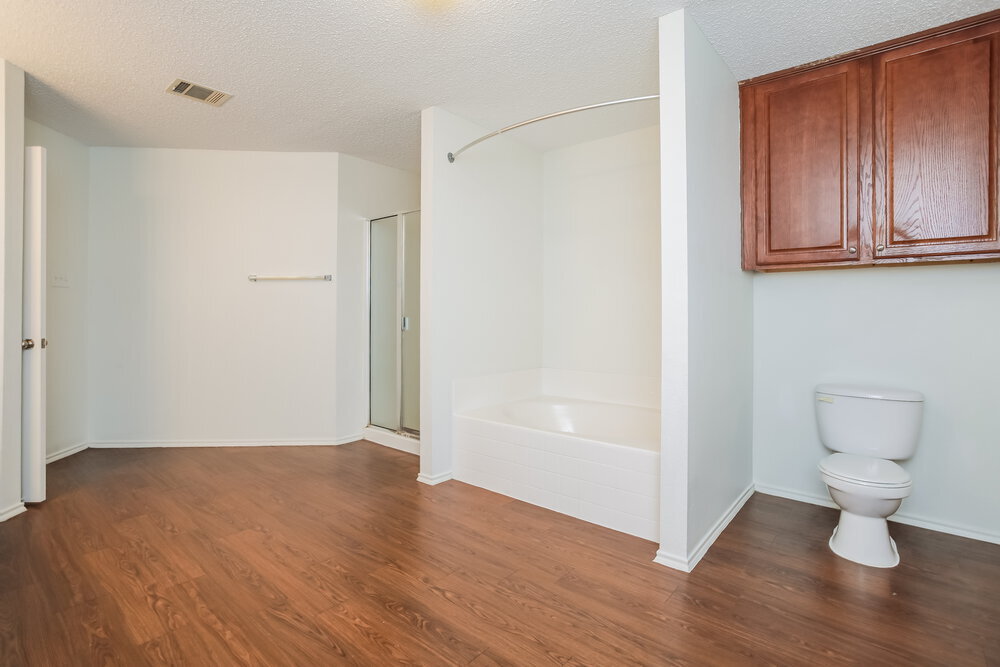 Building Photo - 9936 Sparrow Hawk Ln