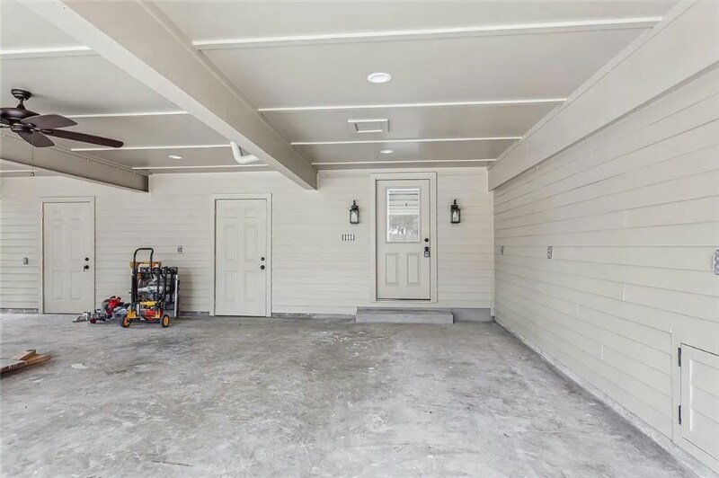Building Photo - 216 Phosphor Ave