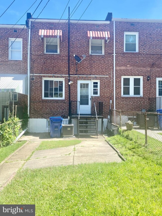 Building Photo - 1050 Cooks Ln