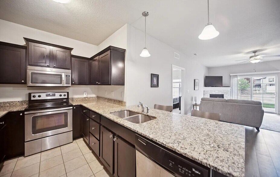 Building Photo - 8350 Ep True Pky