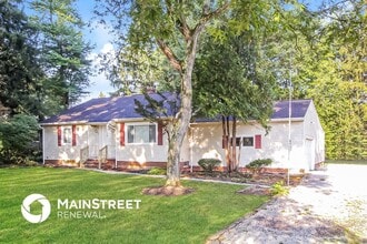 Building Photo - 7018 SOM Center Road