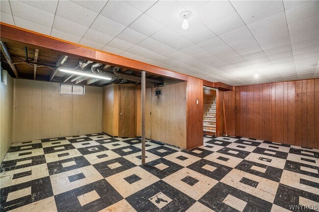 Building Photo - 6 Nokomis Pkwy