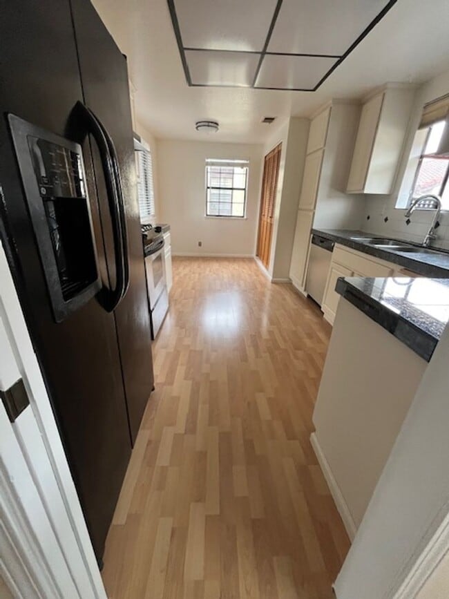 Building Photo - 14419 Outrigger Dr