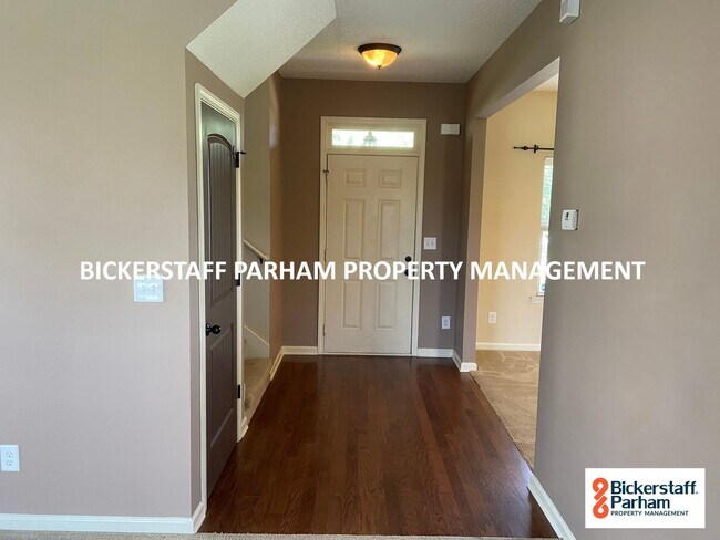 Building Photo - Self-Showings Available! Located in Fort M...