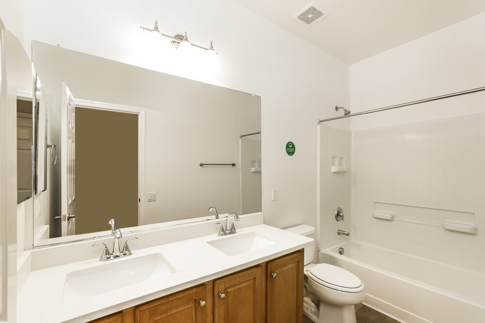 Building Photo - 5418 W Pollack St