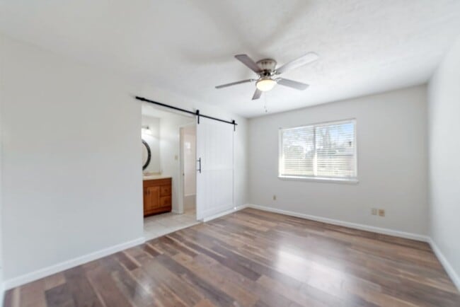 Building Photo - 9622 Birsay St