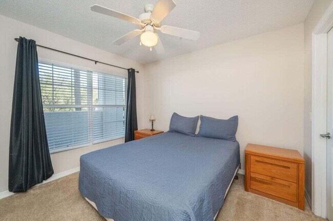 Building Photo - 4276 Calinda Ln