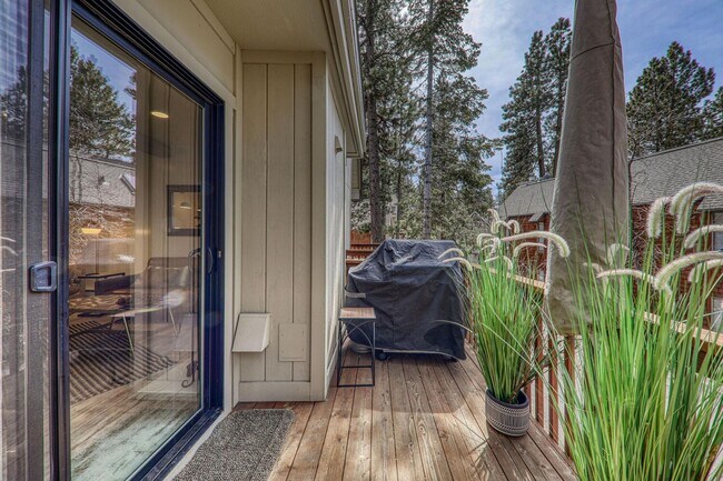 Building Photo - Perfect Tahoe Retreat