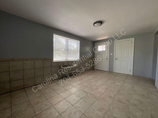 Building Photo - 259 Jefferson Ct NE