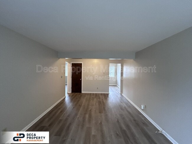 Building Photo - 446 Olian Dr