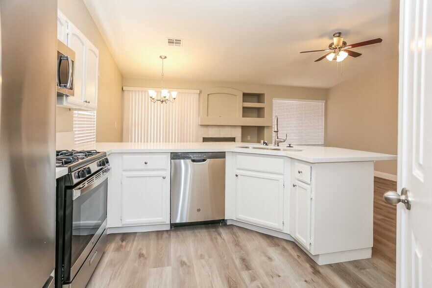 Building Photo - 3705 Iverson Ln