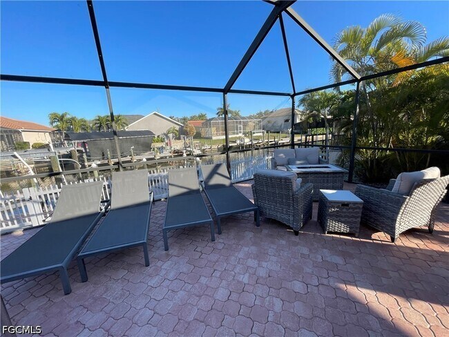 Building Photo - 12196 Matlacha Blvd