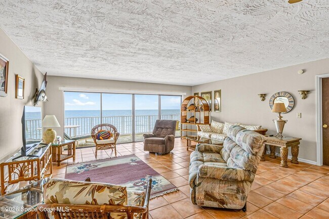 Building Photo - 403 Jimmy Buffett Mem Hwy