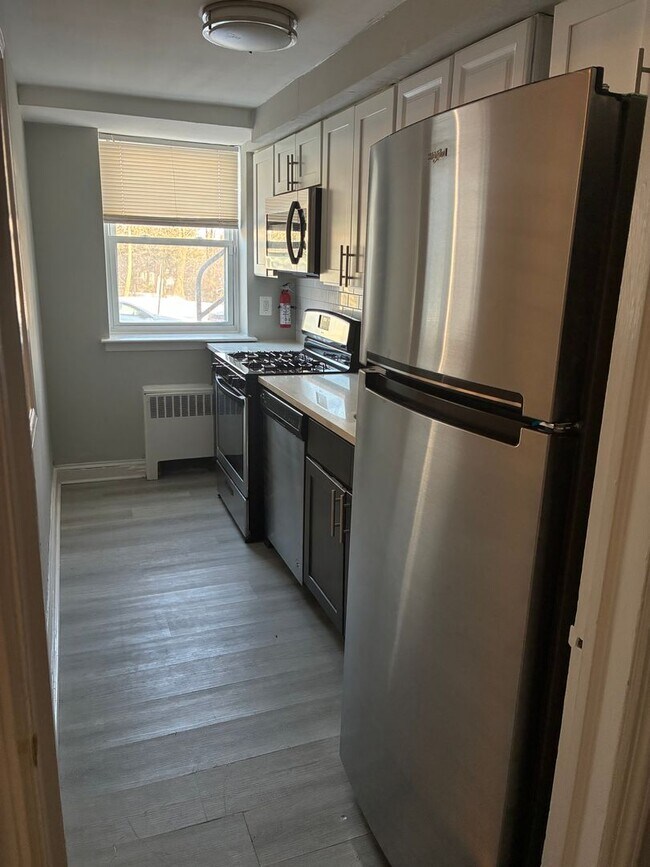 Building Photo - Congress Court 1 Bed - Lansdowne, PA