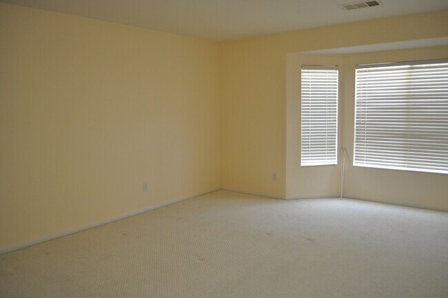 Building Photo - Lovely Single Story Home in Silverado Cany...