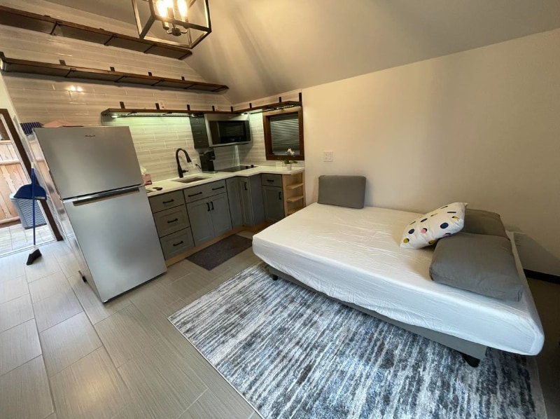 Building Photo - 10114 Dayton Ave N