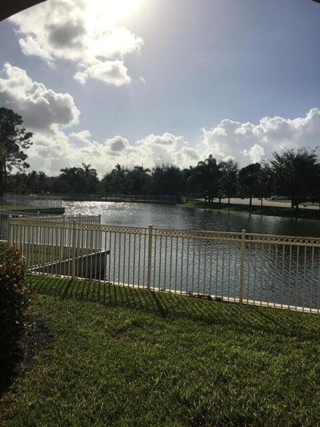 Building Photo - Annual Rental in Stuart