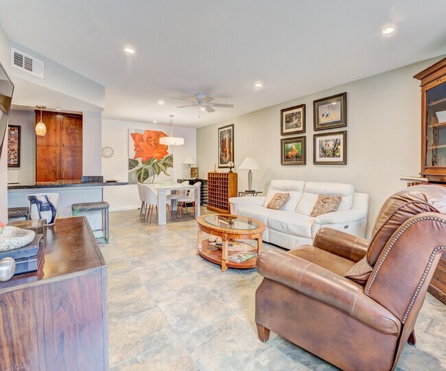 Building Photo - 6480 Bayou Glen Rd