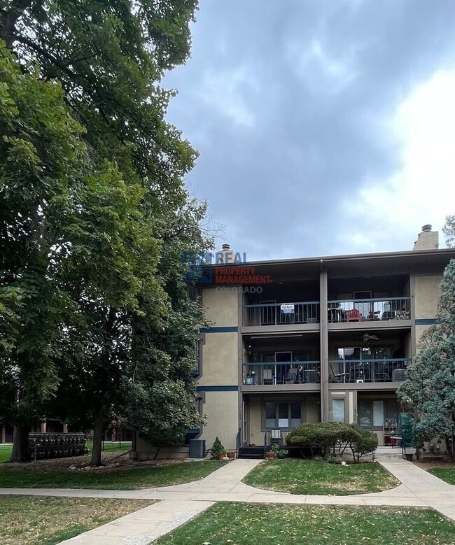 Building Photo - 400 Emery St