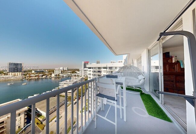 Building Photo - 137 Golden Isles Dr