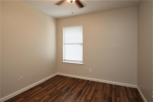 Building Photo - 13001 Steeple-Chase Dr