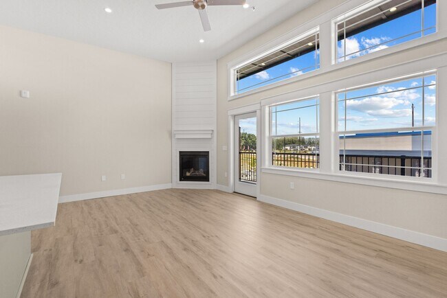 Building Photo - Stonecrest South STE 105 &amp; Unit 205