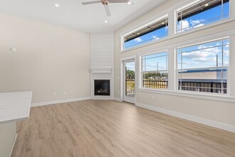 Building Photo - Stonecrest South Condominiums 101/201