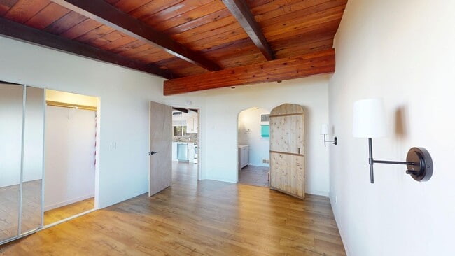 Building Photo - ***PENDING APPLICATION***Fantastic 3 Bedroom Home with Gorgeous Ocean View