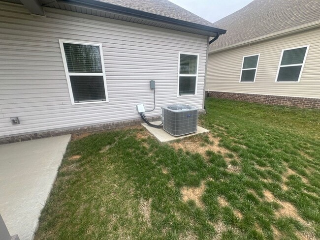 Building Photo - 312 Traywick Pl