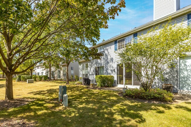 Building Photo - 120 Polaris Dr