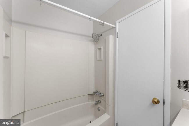 Building Photo - 11331 Headlands Ct