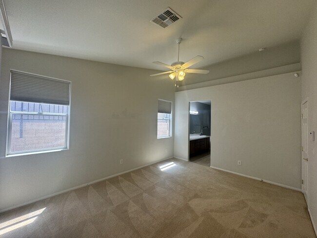 Building Photo - 9256 Blue Flax Pl