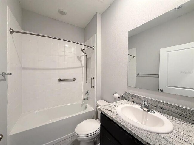 Building Photo - 535 SE 66th Terrace