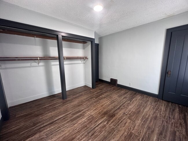 Building Photo - 28 Delaware-