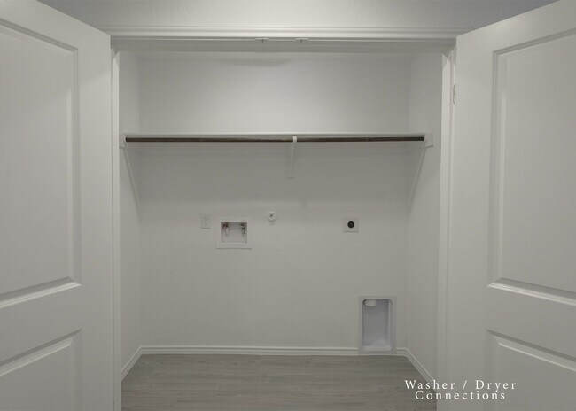 Building Photo - 3-Bed, 2-Bath Haven in a Top-Rated School ...