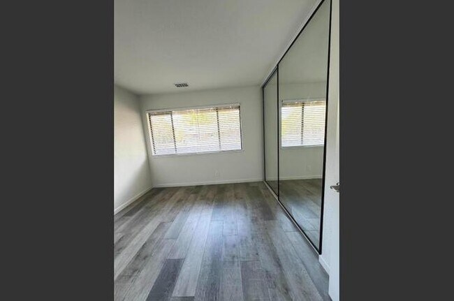 Building Photo - 5705 Makati Cir