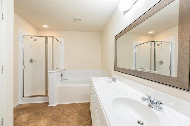 Building Photo - 2659 Cypressvine Dr