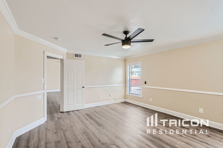 Building Photo - 1005 Faircloth Ct