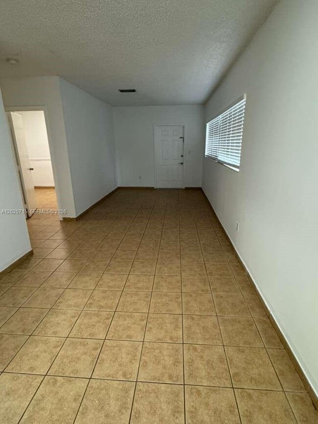 Building Photo - 4035 SW 11th St