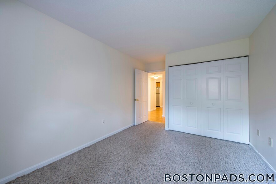 Building Photo - 345 Franklin St