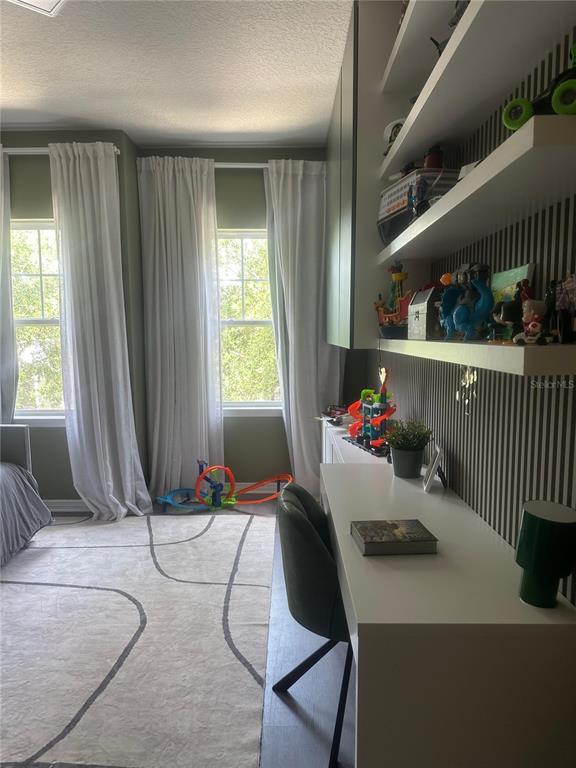 Building Photo - 15542 Gwinnett Dr