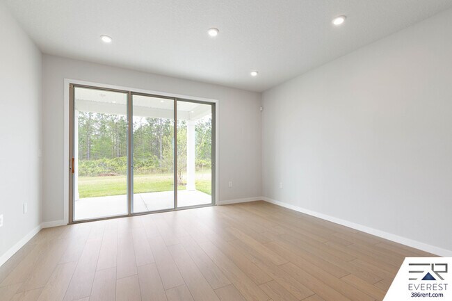 Building Photo - 221 Montgomery Ct