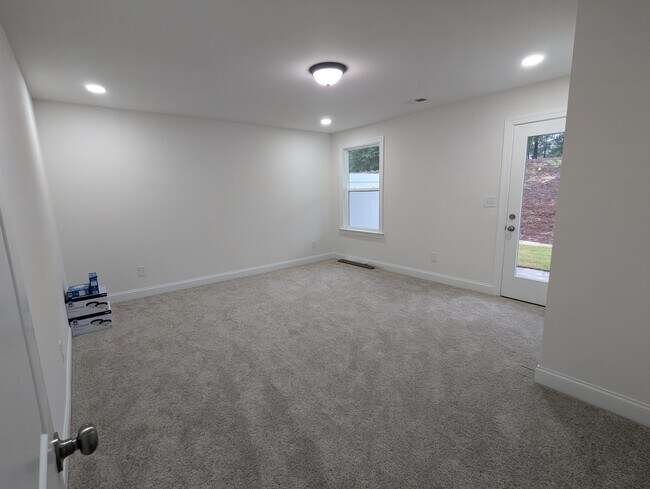 Building Photo - Room in Townhome on Walnut Hill Rd NW