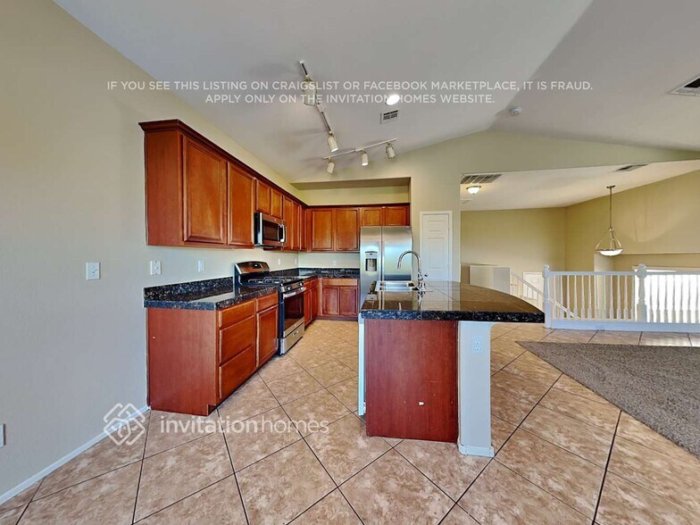 Building Photo - 9800 Red Horse St