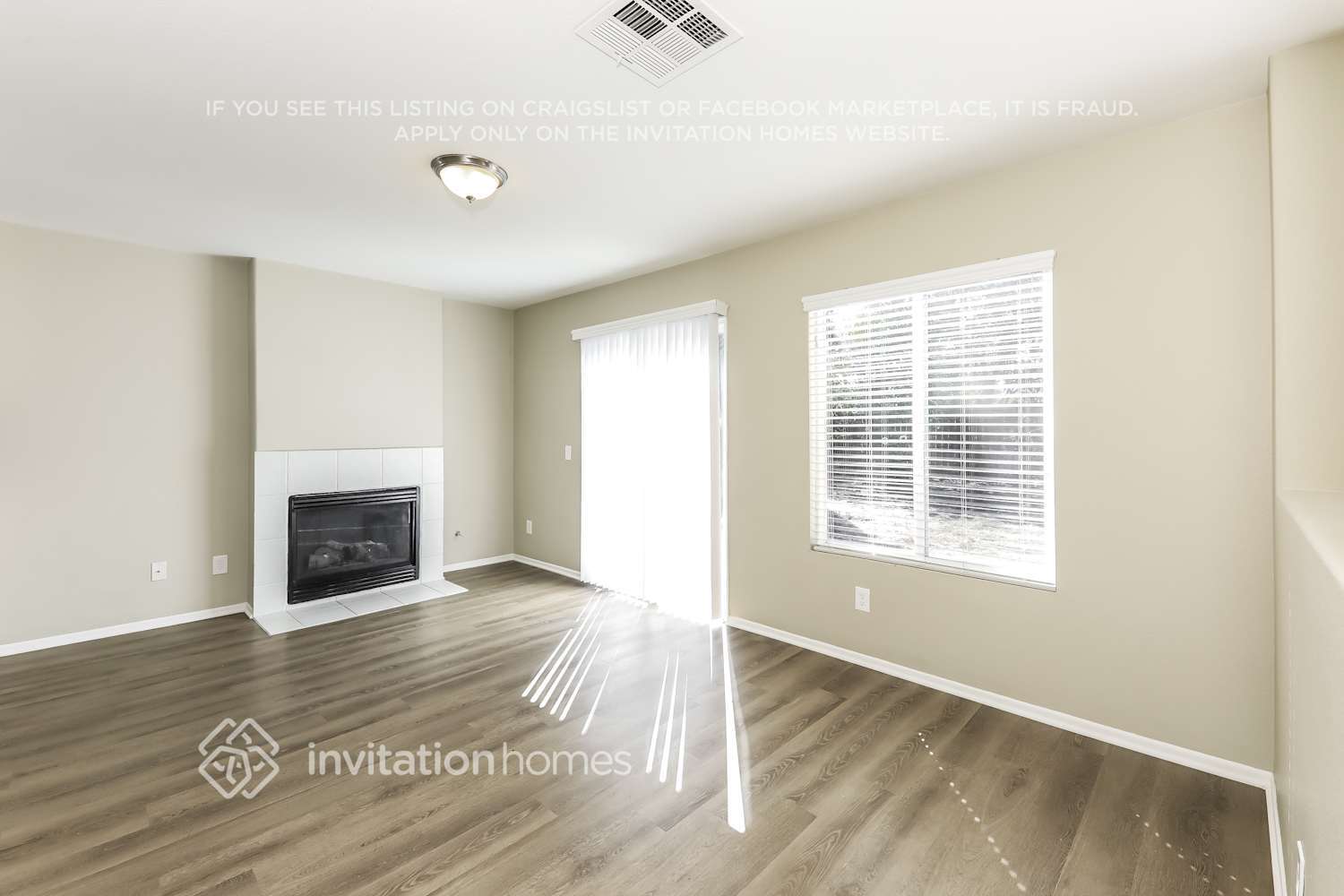 Building Photo - 27555 Sierra Madre Dr